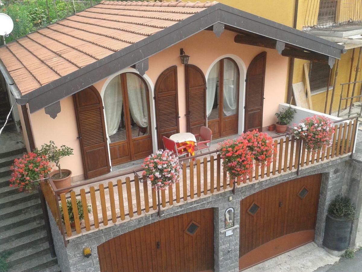 Chalet Con Piscina Garzeno Kültér fotó