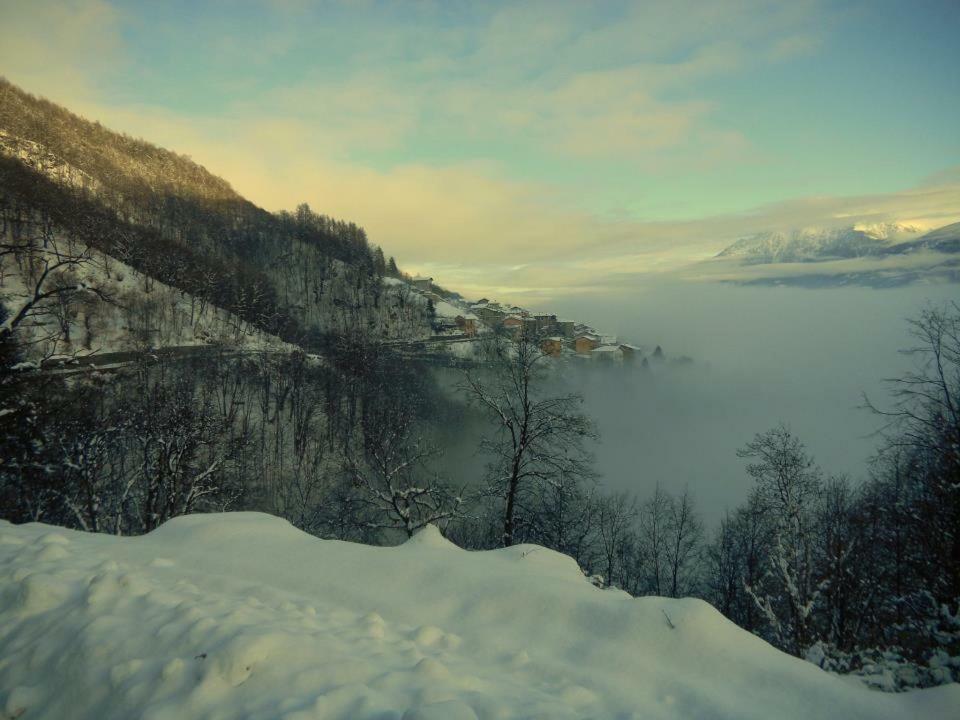Chalet Con Piscina Garzeno Kültér fotó