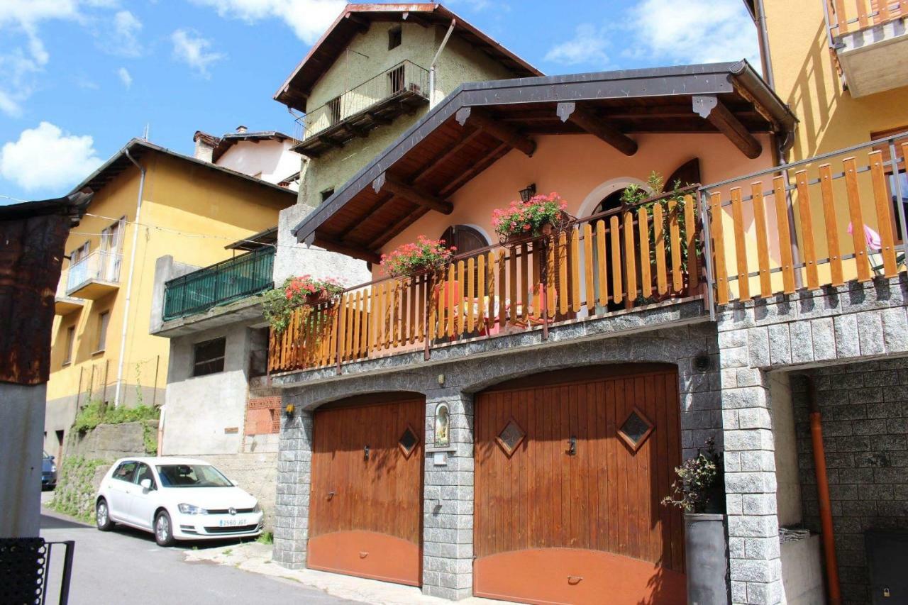 Chalet Con Piscina Garzeno Kültér fotó