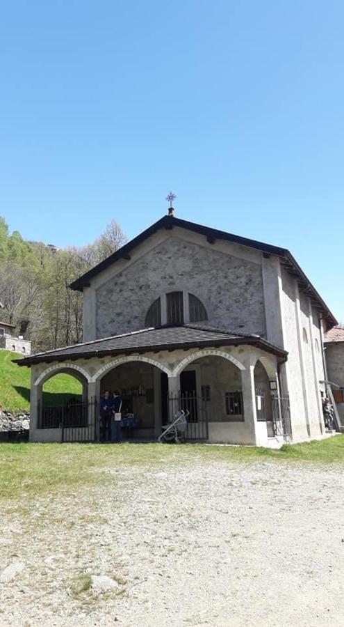 Chalet Con Piscina Garzeno Kültér fotó